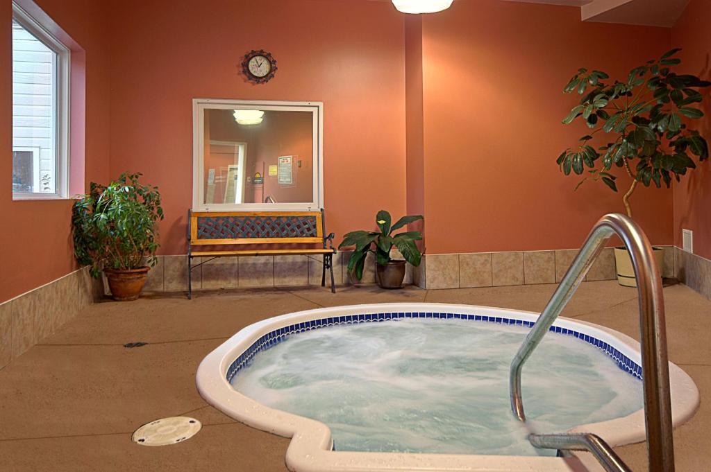 Koupelna v ubytování Days Inn by Wyndham Penticton Conference Centre