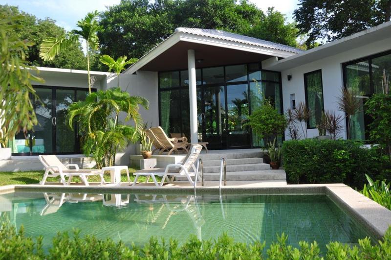 Bazén v ubytování Samui Honey Tara Villa Residence nebo v jeho okolí