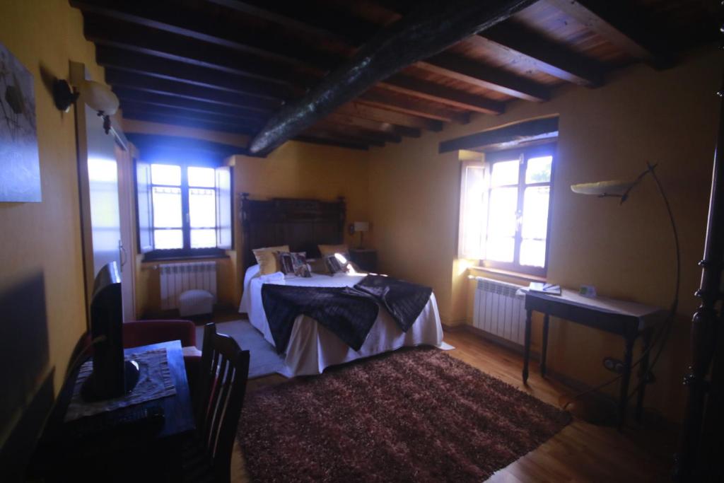 Os Tres Teixos - Superior Double Or Twin Room With Garden View