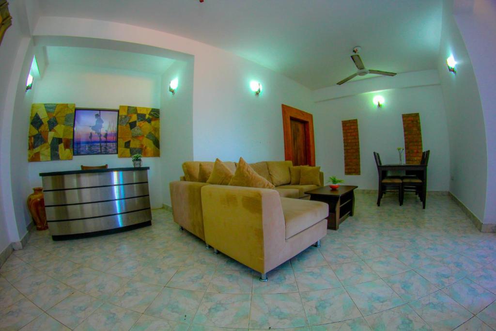 Niwahana Transit City Hotel - Salle Familiale De Luxe