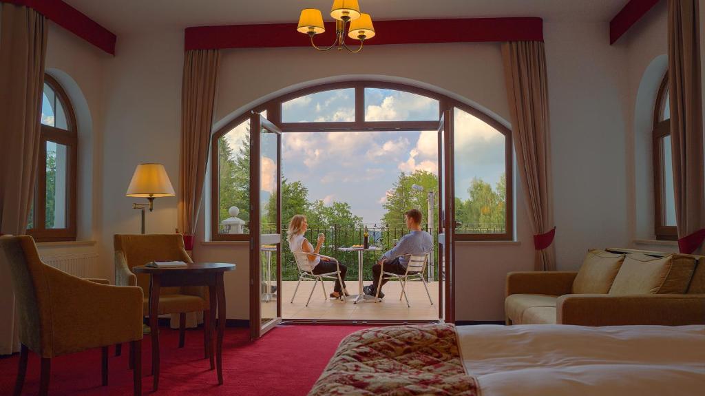 Posedenie v ubytovaní Hotel Buczyński Medical & SPA