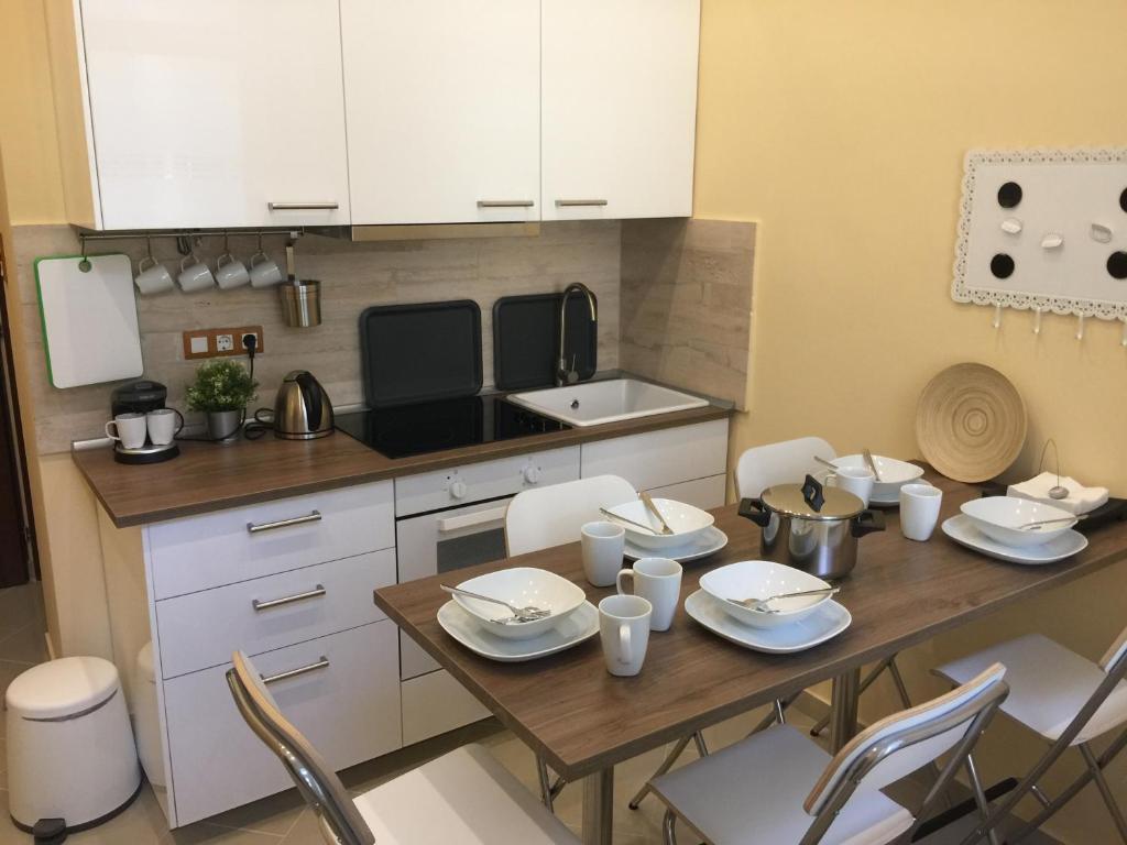 Kuchyňa alebo kuchynka v ubytovaní Entire luxury apartment in the city center