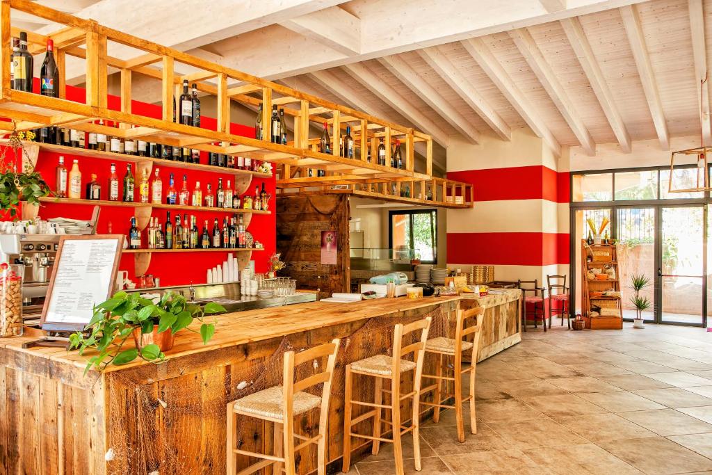 Napoje w obiekcie Camping Village Rosselba Le Palme