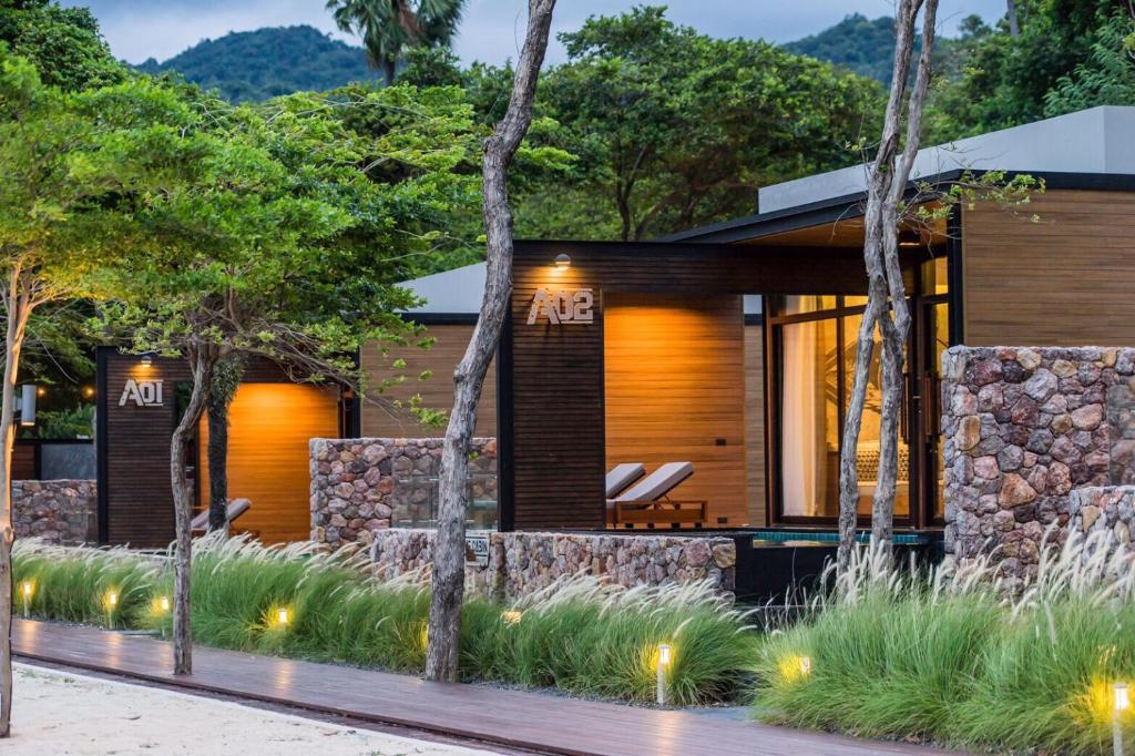 The Cabin Beach Resort - 15