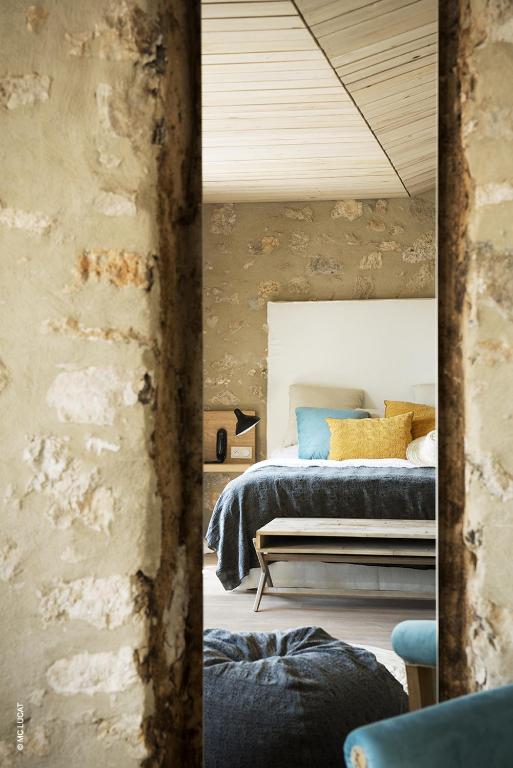 Postel nebo postele na pokoji v ubytování Le 19-21 - Un amour d'hotel