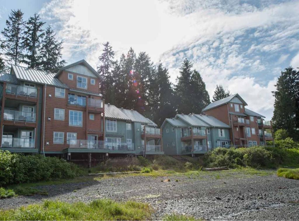 Foto da galeria de Luxury Oceanfront Condo by OnlyBC 104 em Tofino