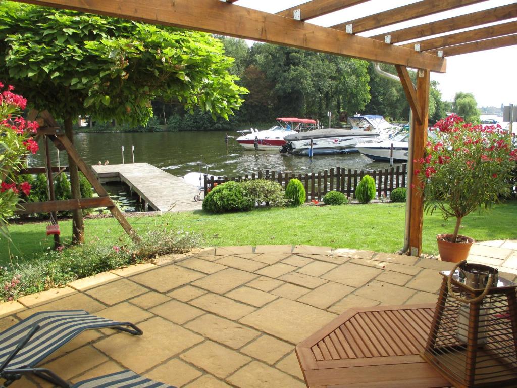 Ferienwohnung Rohrwallinsel Köpenick - Maison D'une Chambre
