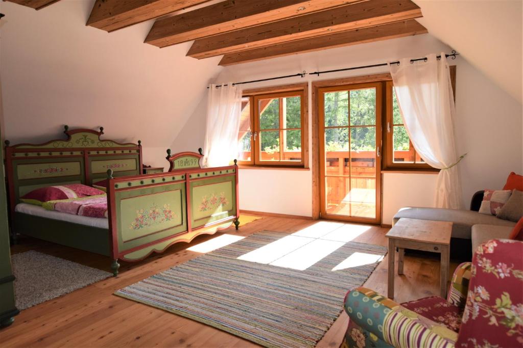 Postel nebo postele na pokoji v ubytování Ferienhaus Dirnbacher Hütte