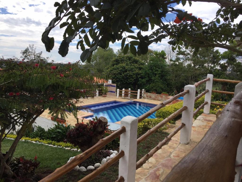 Piscina a Hotel Boutique Santa Clara Mesa de los Santos o a prop
