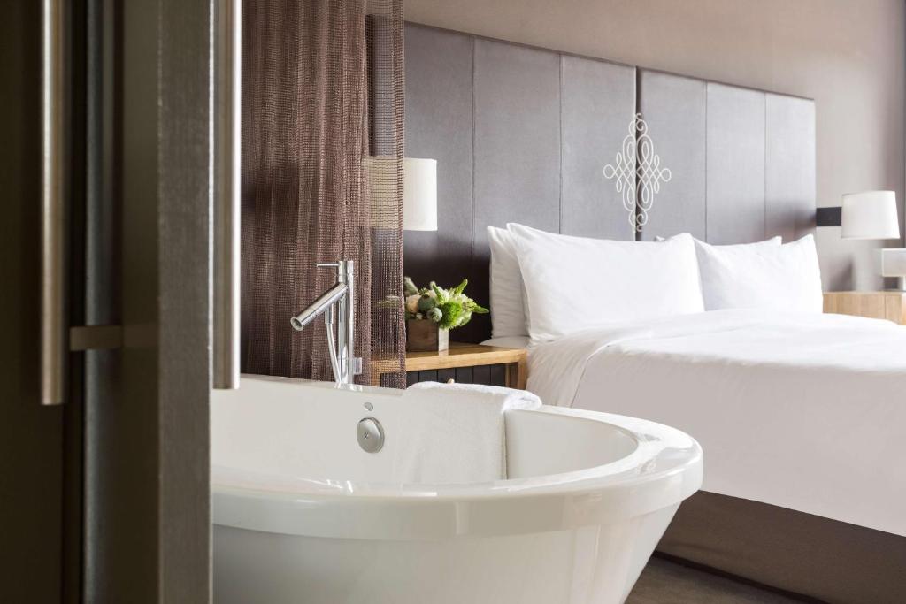 Andaz Napa, By Hyatt photo