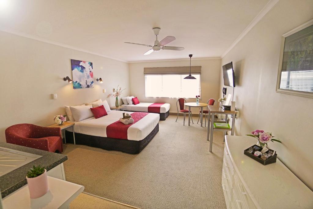 Ashwood Manor Motor Lodge - Resim 2