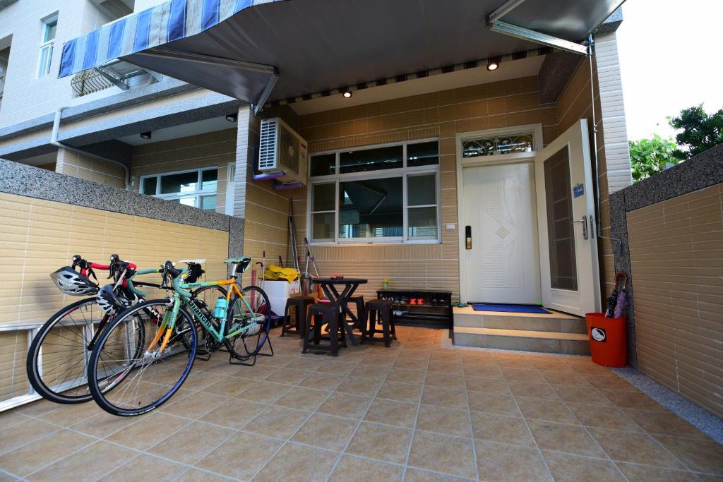 Rattasõit majutusasutuse K2 Hostel aladel või selle läheduses
