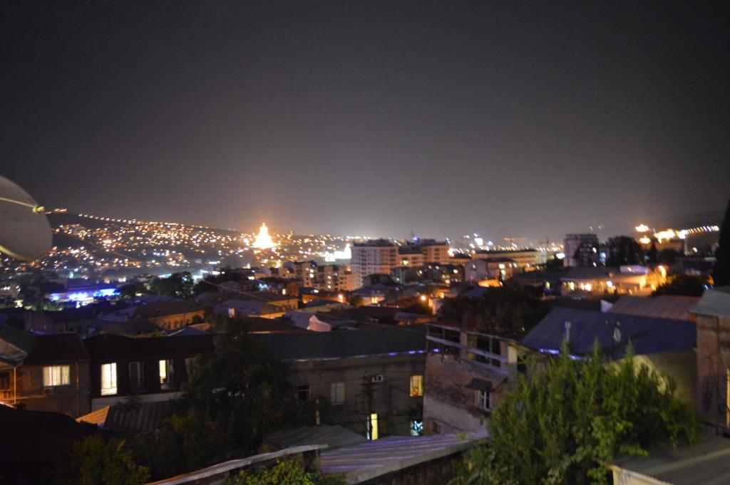 تصویر اتاق‌های Terasa Mtacminda - تصویر ۲