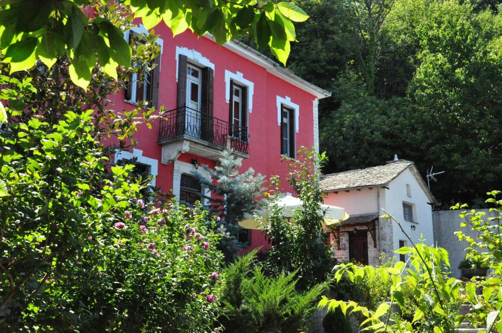 Vonkajšia záhrada v ubytovaní Red Villa's Guesthouse