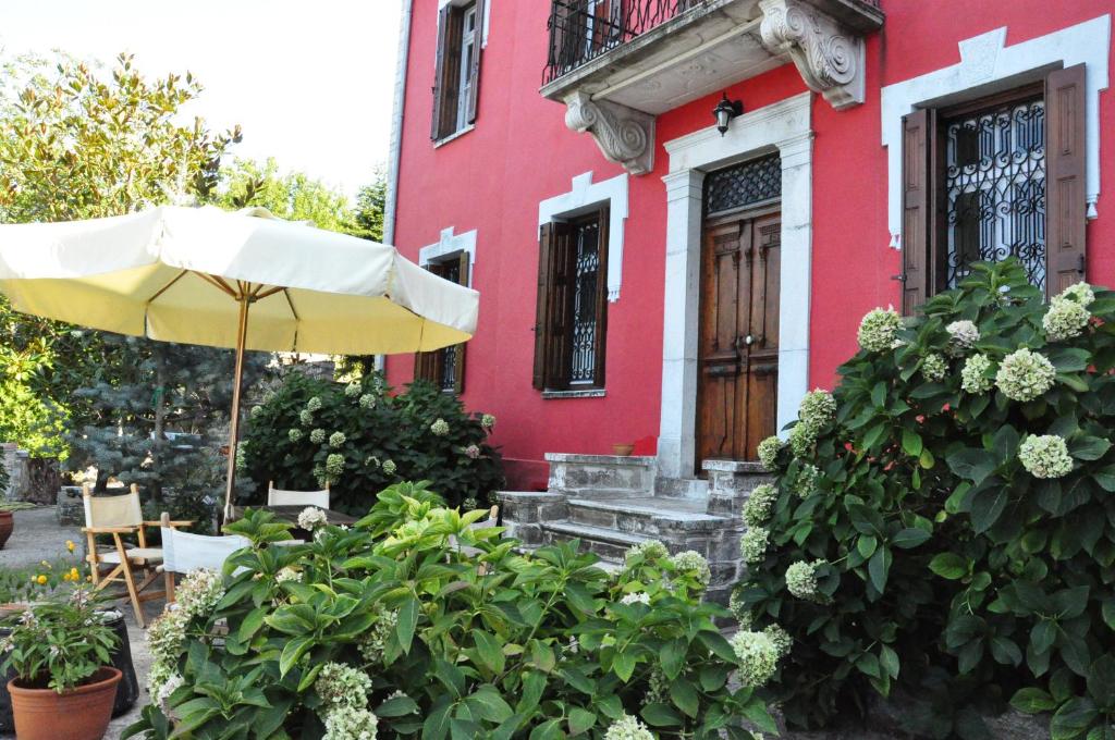 Vonkajšia záhrada v ubytovaní Red Villa's Guesthouse