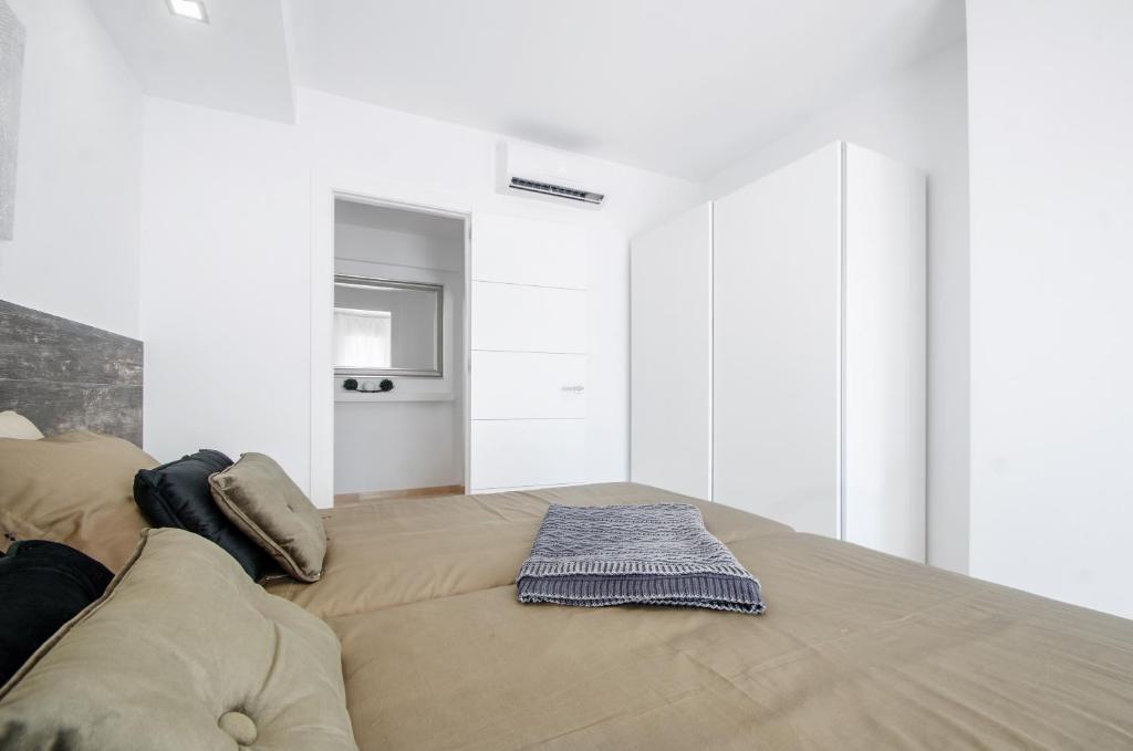 Posteľ alebo postele v izbe v ubytovaní Gorgeous 170 sq.m. penthouse with sea view terraces