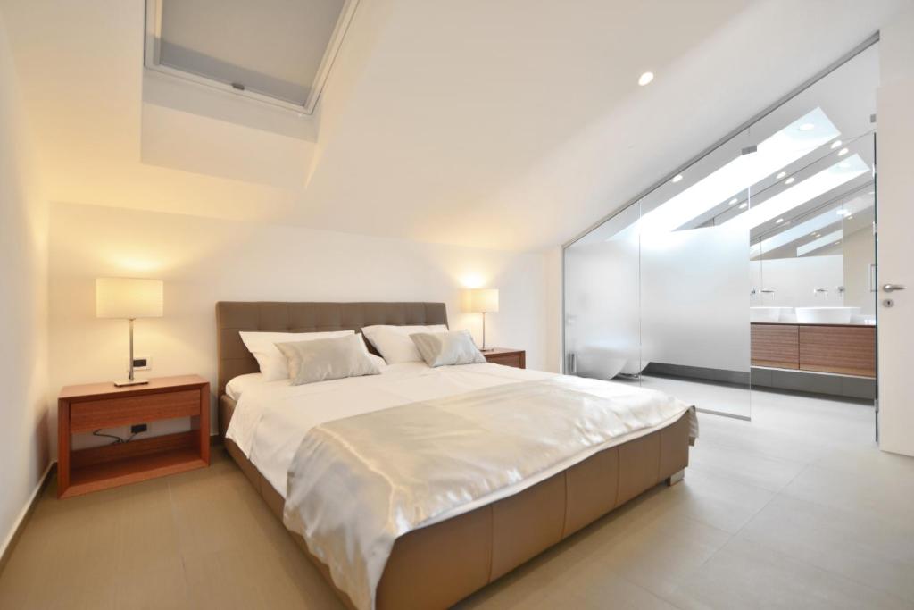 Posteľ alebo postele v izbe v ubytovaní Chiponsky One - 5 star beachfront property