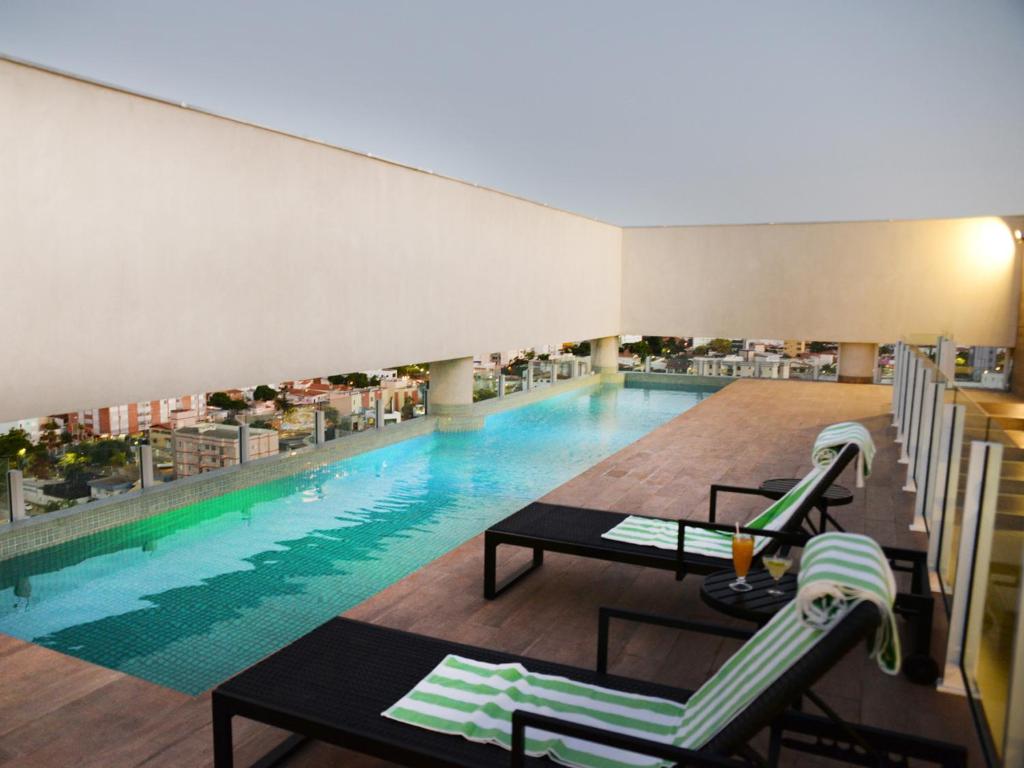  Dubai Suites