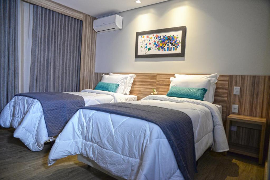  Dubai Suites