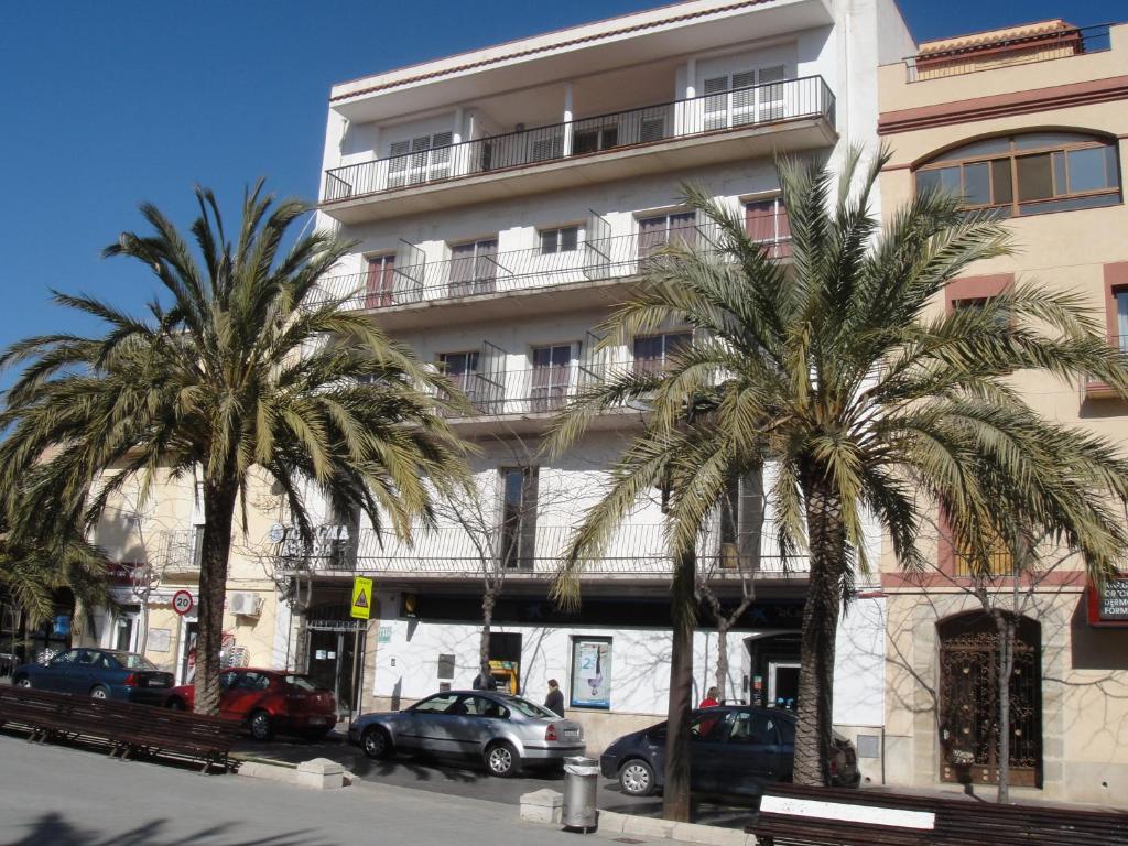 Guest house Hostal Residencia Celma, Sant Carles de la Ràpita ...