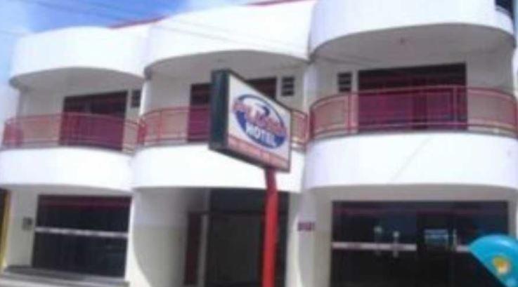  Pluma Hotel