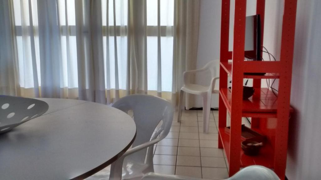  APARTAMENTOS NO CARTIER PRAIA DO FUTURO FORTALEZA CONFORTAVEL COM 2 QRTOS 1 suite