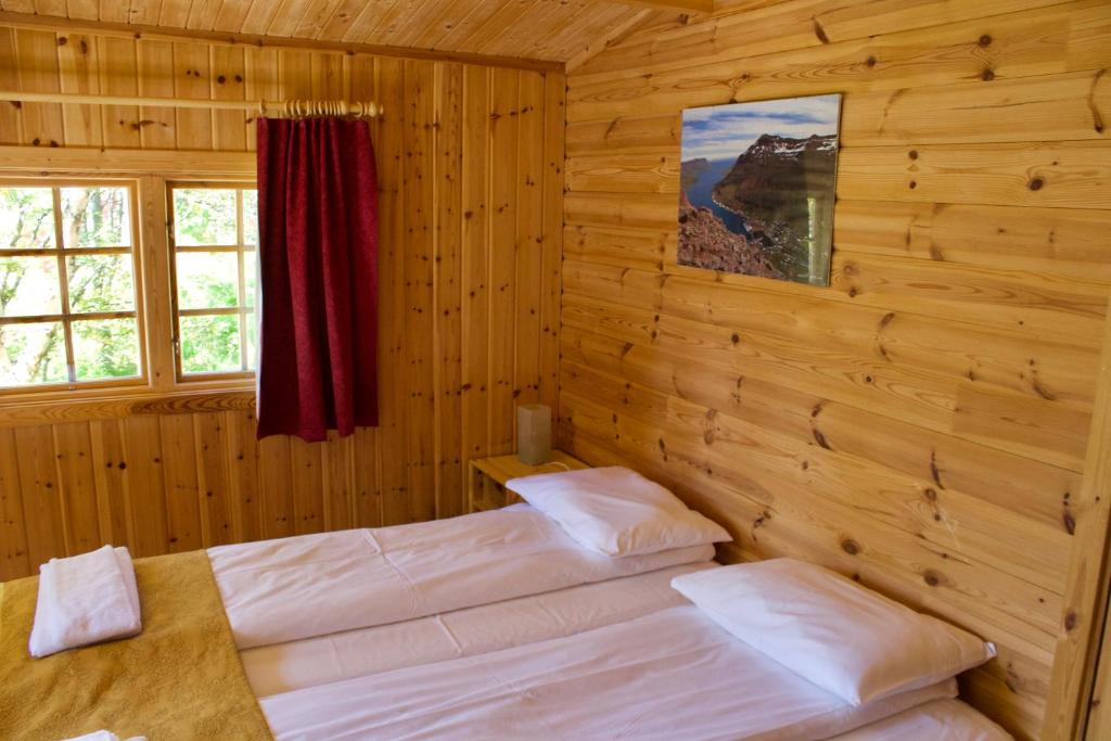 Uma cama ou camas num quarto em Hótel Eyvindará