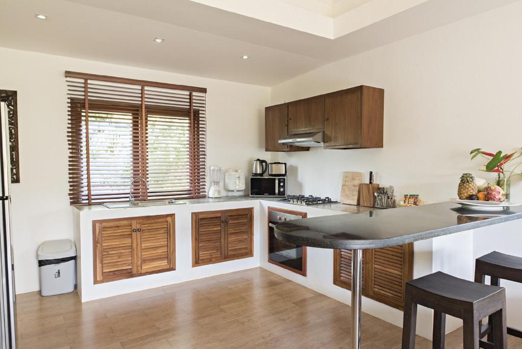 Tropical Season Villa Resort - 8