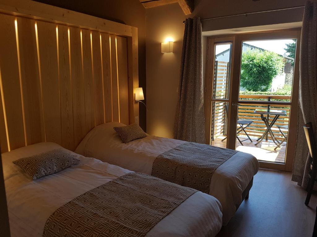 Logis SPA Hotel Restaurant De La Poste - Double Room With Garden View