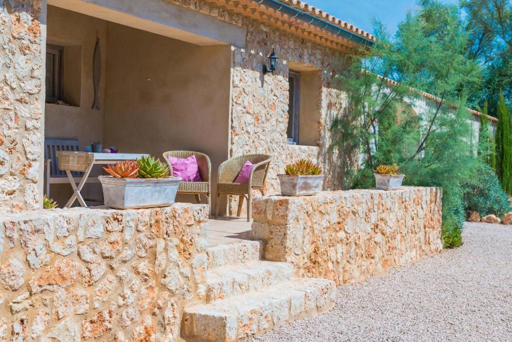 Can Pina - Adults Only (Eco Cascada), Costitx – Updated 2023 ...