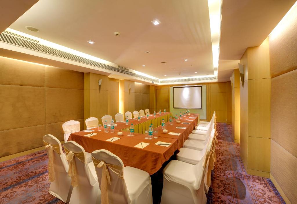 Posezení v ubytování Pride Hotel, Chennai