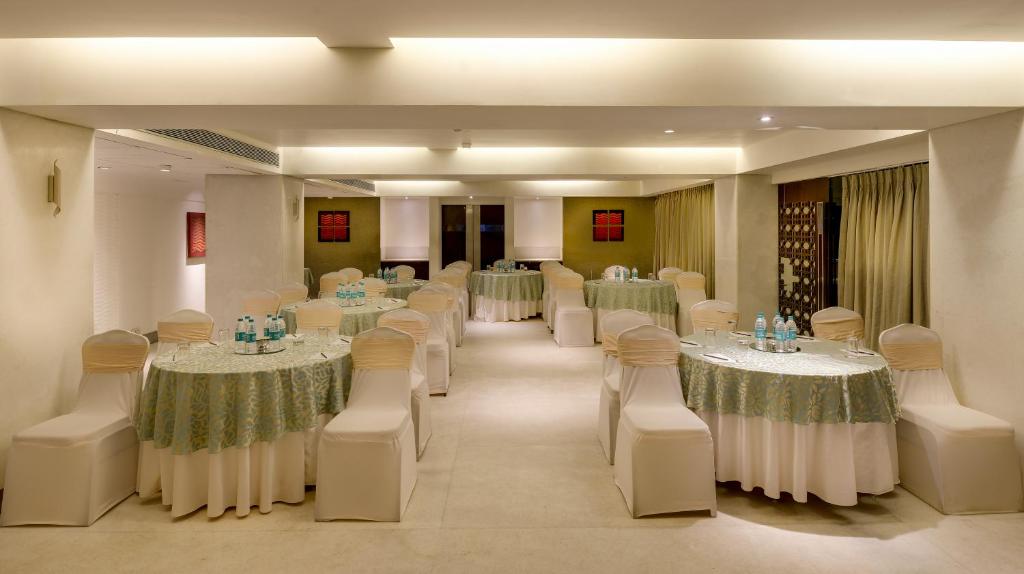 Posezení v ubytování Pride Hotel, Chennai