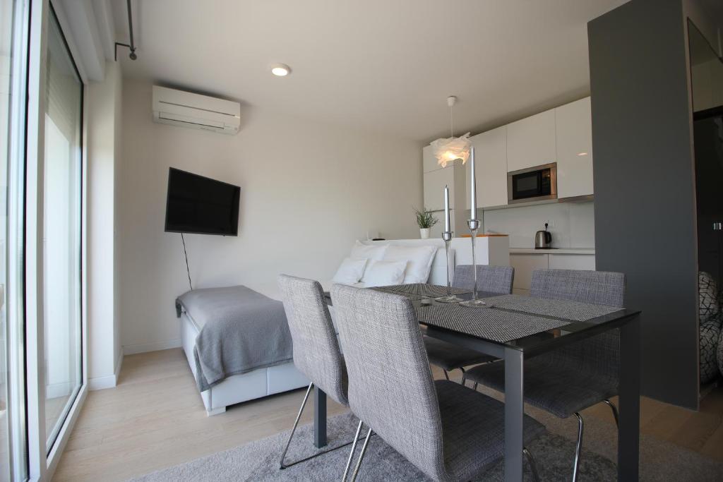 Kuchyňa alebo kuchynka v ubytovaní Studio apartment Miramare