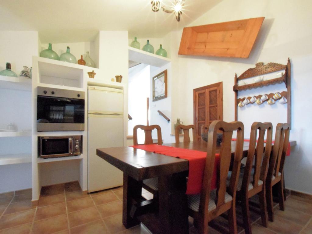 Kuchyň nebo kuchyňský kout v ubytování Nice Holiday home in Andalusia with pool