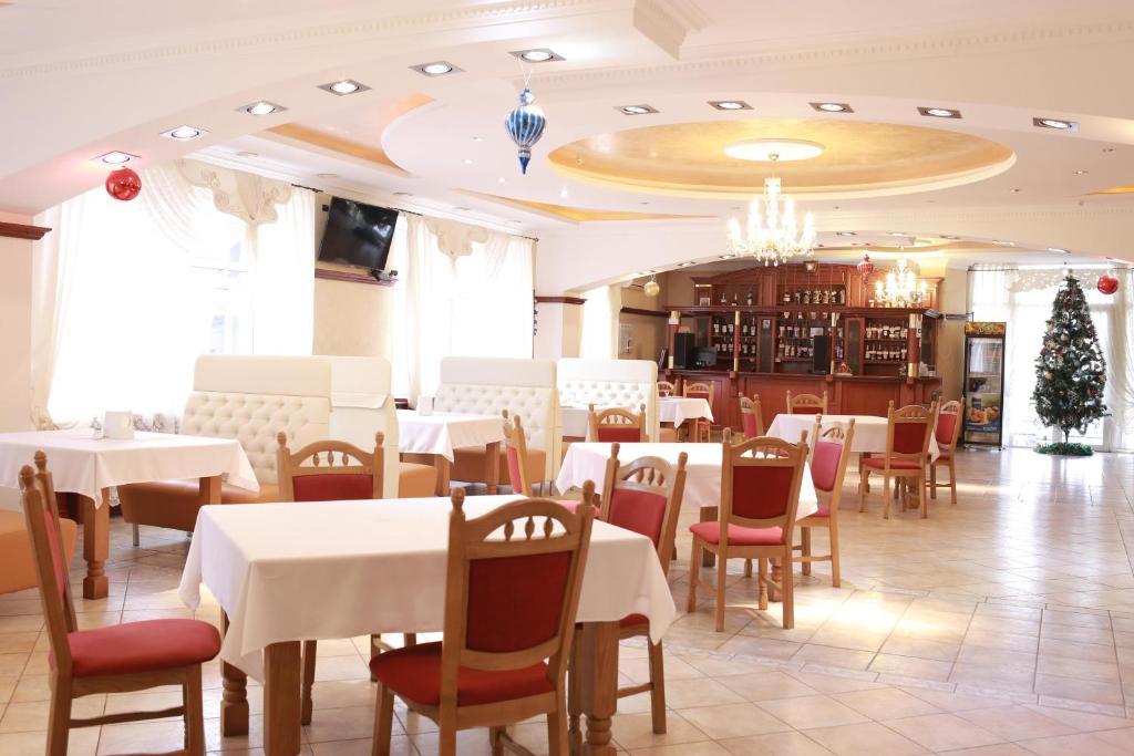 Restaurace v ubytování Hotel Smaragd