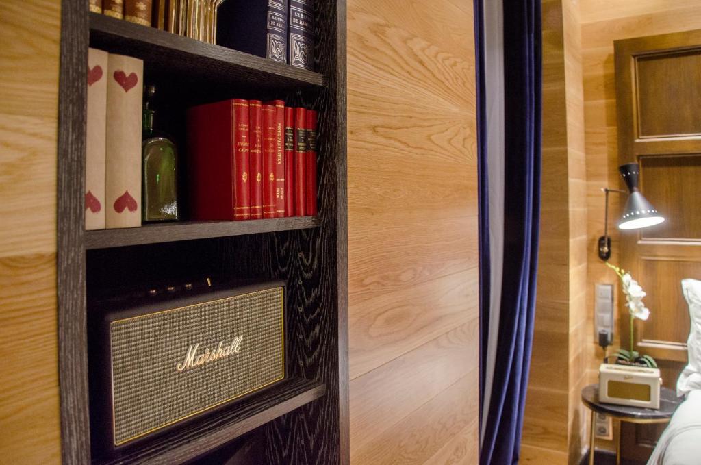 Browns Central Hotel