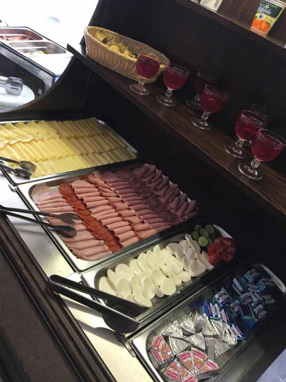 Jídlo v hotelu nebo okolí