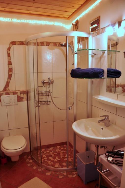 Kúpeľňa v ubytovaní Gabis Lodge