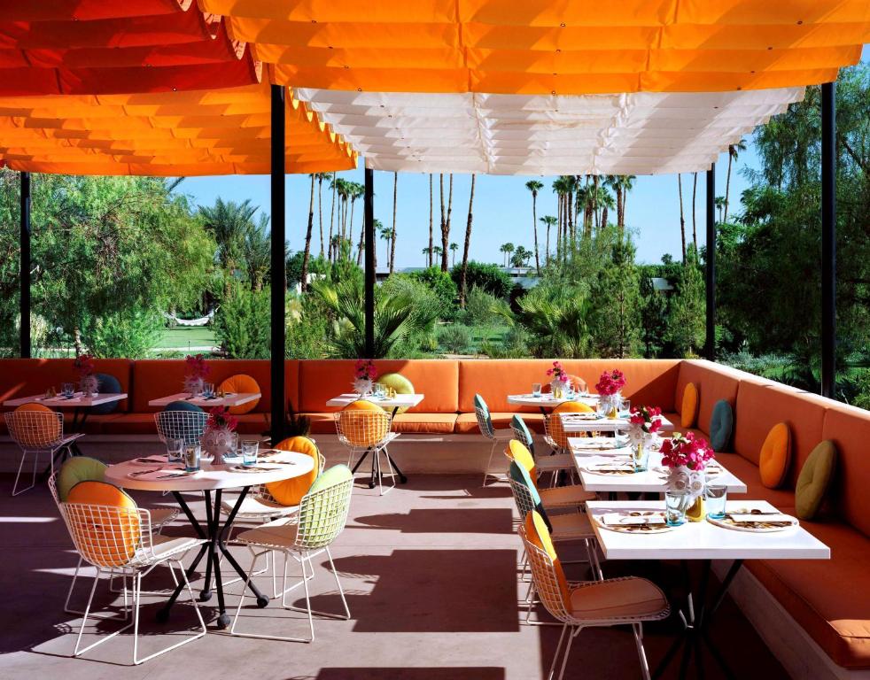 Posezení v ubytování Parker Palm Springs