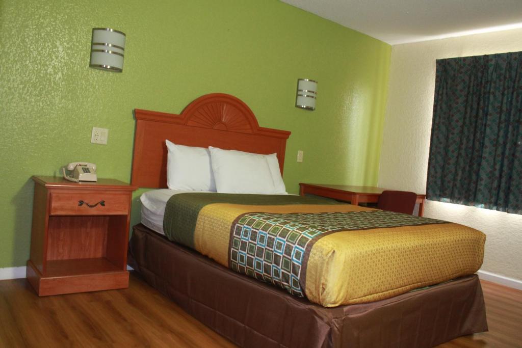 Royal Inn - Sala Queen - Não Fumante