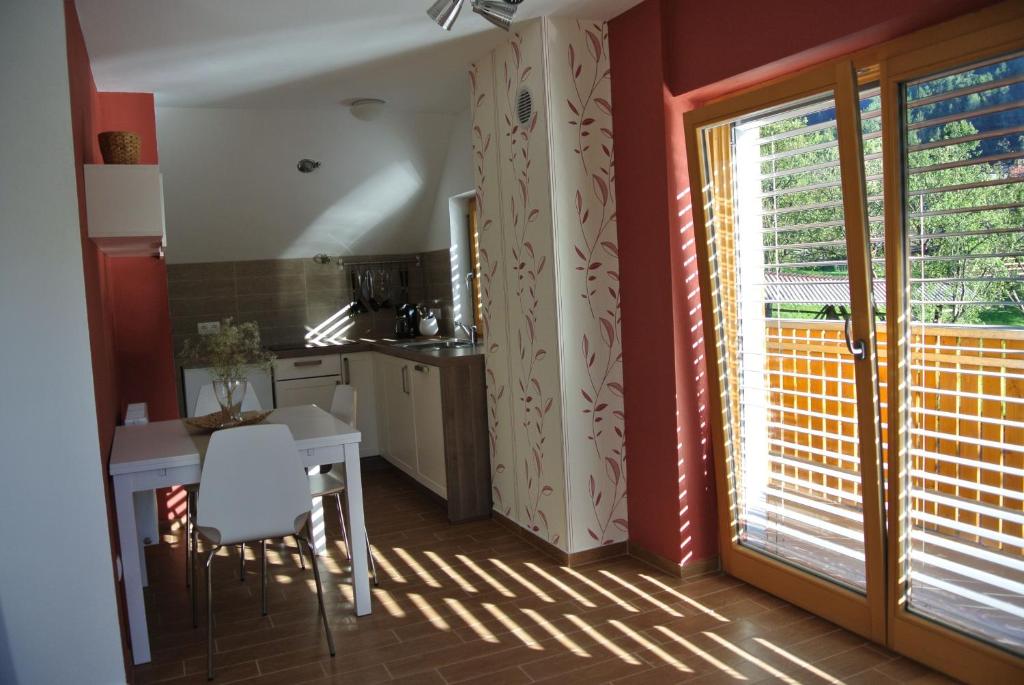 Apartments Tourist Farm Štorman with EV Ch-Station - Apartamento Con Balcón