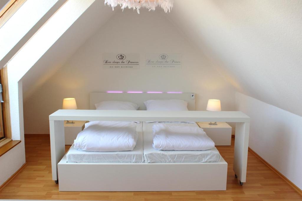 A-Partments - 