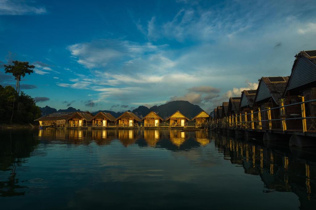 Gallery image of Keereewarin in Ban Chieo Ko