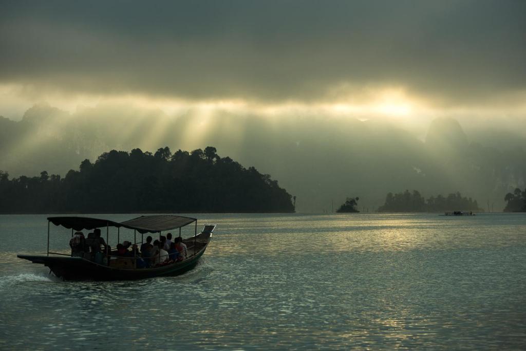 Gallery image of Keereewarin in Ban Chieo Ko