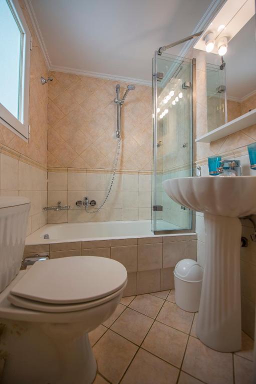 Kúpeľňa v ubytovaní Starapartment Athens-Varkiza Top 2