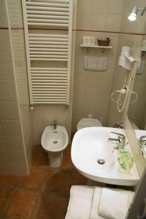 Koupelna v ubytování Locanda dell'Arcangelo