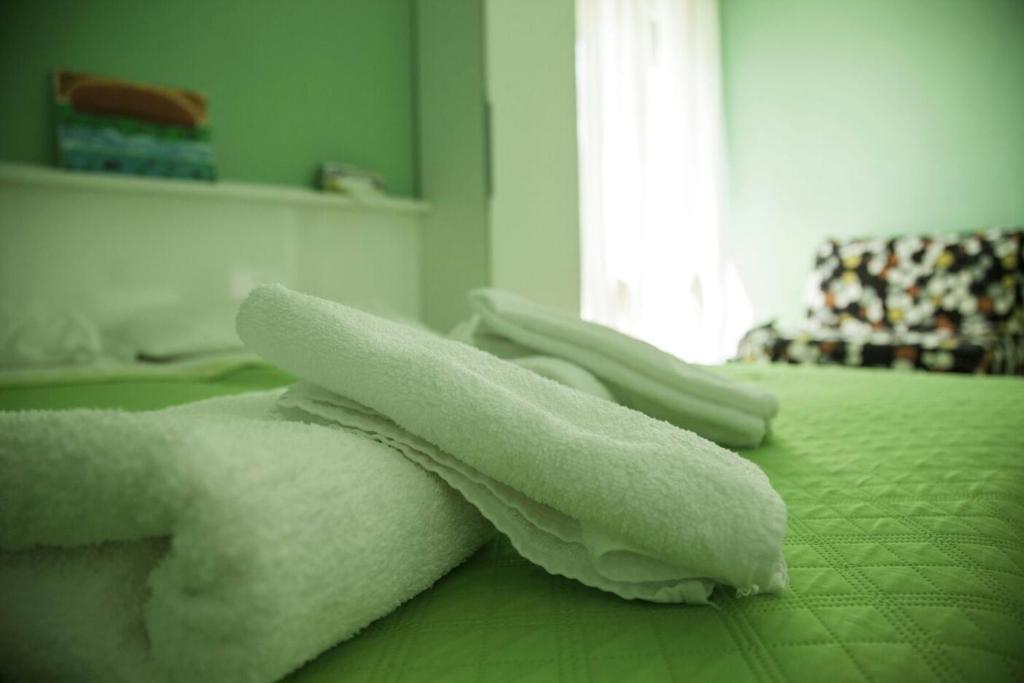 i girasoli srls - Triple Chambre Avec Salle De Bain Privée
