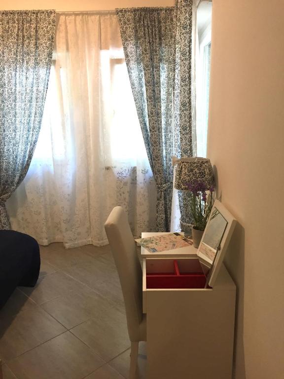 A seating area at Aquarius Rome