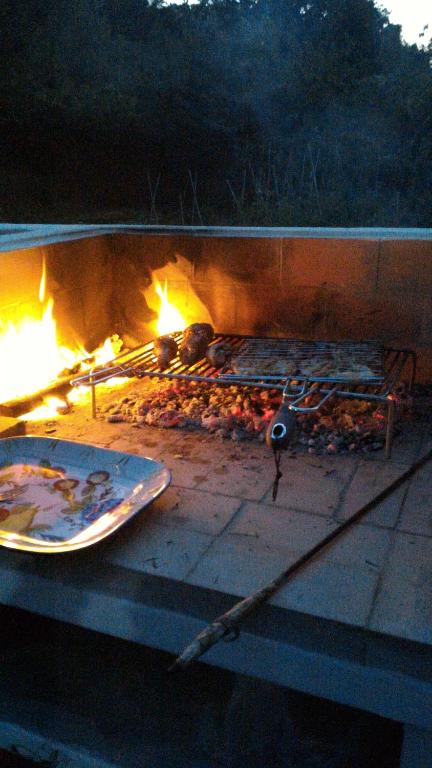 Gril dostupný pro hosty v bed and breakfast