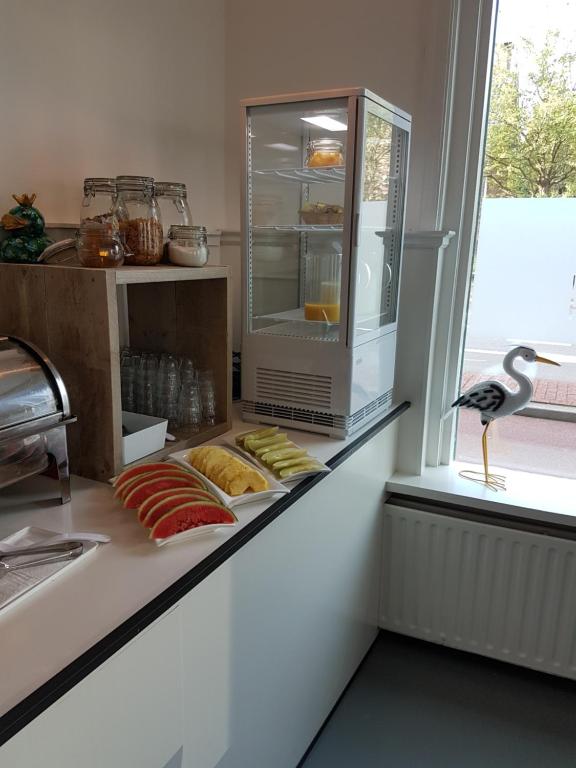 Een keuken of kitchenette bij Stad & Strandhotel Elisabeth